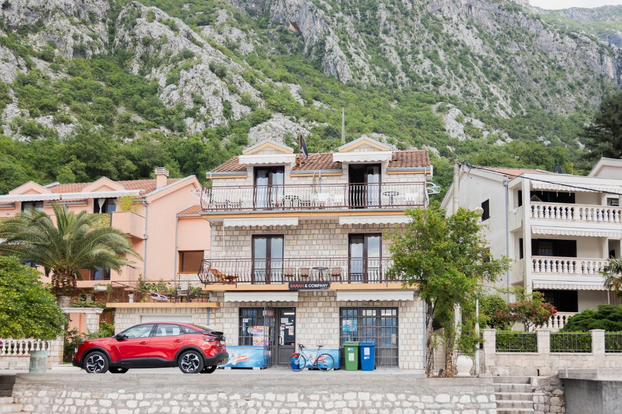 Apartments Djurovic コトル エクステリア 写真